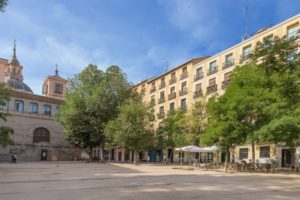 Het Plaza de la Paja plein in Madrid